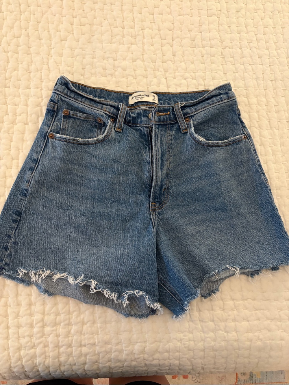 EUC Abercrombie & Fitch Medium Blue Denim Women's High Rise Dad Cutoff Shorts